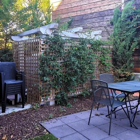 New, Modern Apt, Near With Ac, Terrace & Parking *