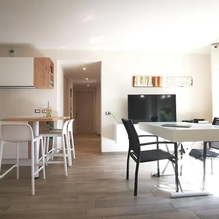 New, Modern Apt, Near With Ac, Terrace & Parking Daire *