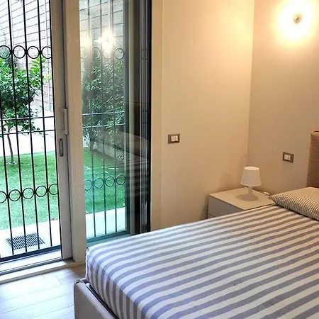 New, Modern Apt, Near With Ac, Terrace & Parking *